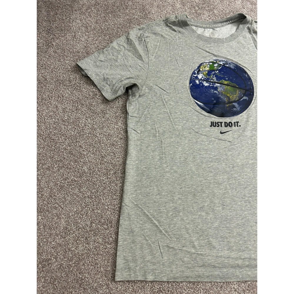 Nike Graphic T-Shirt Mens Small Gray Excellent Earth Basketball Just Do It Tee - Picture 2 of 8